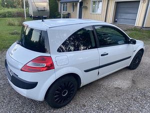 Renault Megane (3 фото из 9)