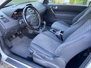 Renault Megane (5 фото из 9)
