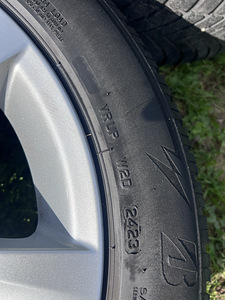 225/55R17 BMW Style 327 Komplekt (5 foto / 5)