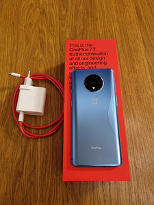Oneplus 7T 128 ГБ (2 фото из 2)
