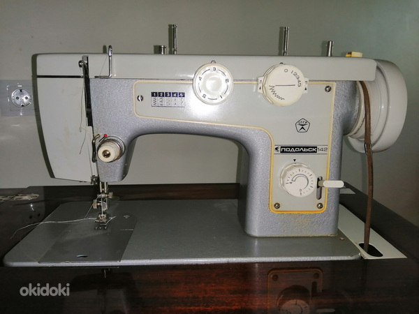 Швейная машина Подольск, механическая (фото #3)