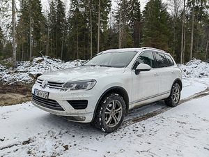 Volkswagen Touareg (1 foto / 11)