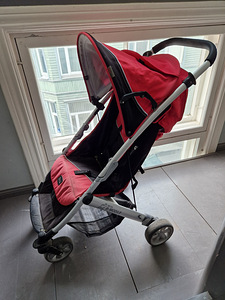 Легкая коляска Britax. (2 фото из 3)