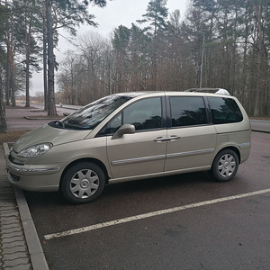 Peugeot 807 (3 фото из 5)