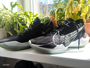 Кроссовки NIKE (1 фото из 3)