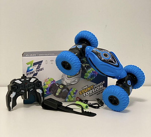 Käsitsi juhitatav auto RC Stunt Car (4 foto / 4)
