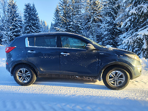 KIA Sportage SL 2.0 4x4 CRDI (5 foto / 11)