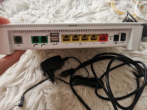 Роутер Inteno DG301A-R1 (3 фото из 5)