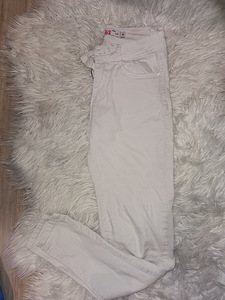 Naiste teksad 36 (1 foto / 2)