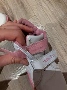 Кроссовки Hello kitty 30 (3 фото из 3)