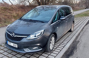 Opel zafira tourer (2 foto / 6)