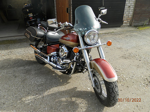 Yamaha Dragstar 650 (7 foto / 10)