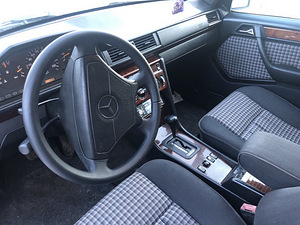 MERCEDES-BENZ E300 TURBODIESEL, 124T (5 foto / 8)