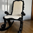 Белое кожаное кресло-качалка. (фото #3)