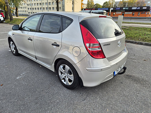 Авто в аренду / Аренда авто / Дизель (5 фото из 8)