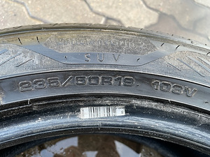 235/50 R19 (2 foto / 4)