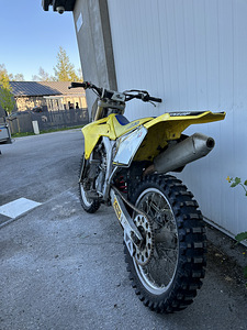 Suzuki rmz 450 (6 foto / 8)