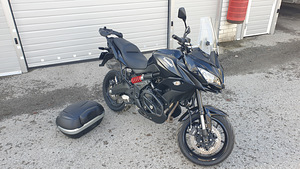 KAEASAKI VERSUS 650 ABS (5 foto / 8)