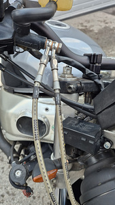 SUZUKI GS-X600R STREET (5 foto / 10)