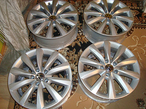Vw veljed 5x112 R17 (1 foto / 2)
