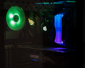 Desktop PC RTX 3090 / 32GB RAM (5 foto / 9)