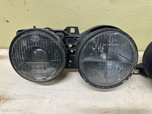 передние фары BMW E30 (3 фото из 6)