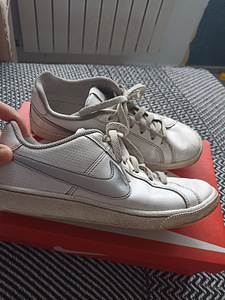 Nike tossud naistele suurus 40 (3 foto / 5)
