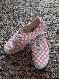 Vans nagu uued tennised naistele suurus 40 (3 foto / 5)