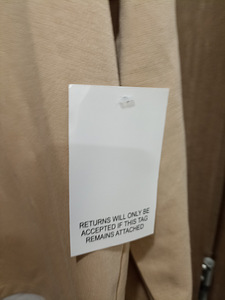 Uus pluus naistele xxl etiketiga (3 foto / 5)