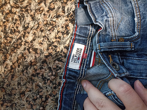 Tommy Hilfiger teksad poisile suurus 140 (4 foto / 6)
