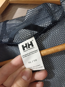 Uus HELLY HANSEN UUS jope naistele suurus M-l (6 foto / 9)