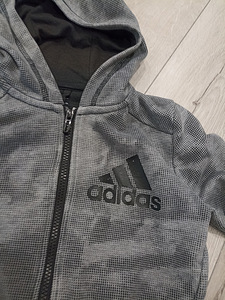 Adidas riided poisile suurus 134-140 hind kõik koos (3 foto / 10)