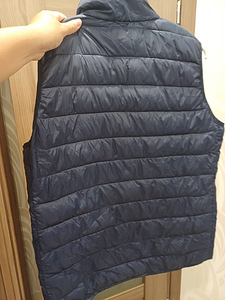 Uus vest naistele suurus L (6 foto / 7)