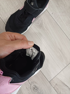 Nike air tossud tüdrukule suurus 33 (4 foto / 6)