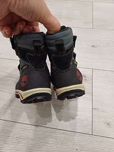 Timberland talvesaapad poisile suurus 23 (7 foto / 7)