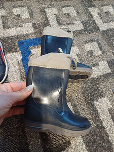 Nike,puma tossud 23. Kummikud 23. Hind kõik koos (9 foto / 10)