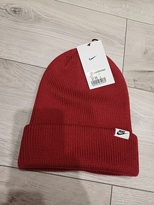 Nike uus müts naistele (3 foto / 6)