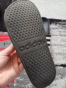 Adidas plätud poisile suurus 37 (2 foto / 4)