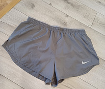 Женские шорты Nike размера L