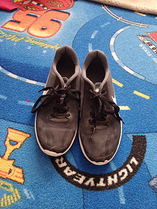 Nike tossud poisile suurus 37.5 (6 foto / 7)