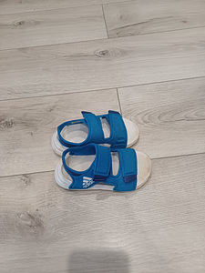 Adidas sandaalid poisile suurus 25 (1 foto / 5)