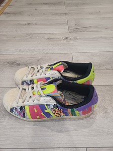 Adidas tossud meestele 42,5 (1 foto / 7)