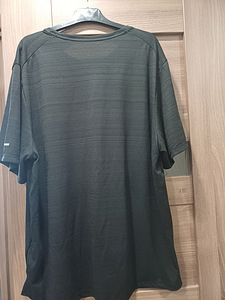 Nike t-särk naistele suurus xl (5 foto / 6)