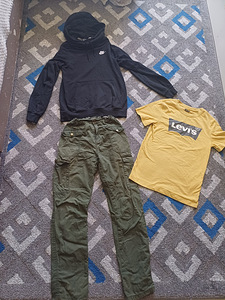 Одежда Nike.levis для мальчика 140-146 (2 фото из 7)