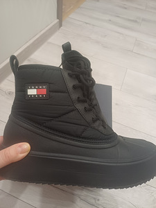 Tommy Jeans talvesaapad naistele suurus 42 (5 foto / 7)