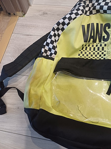 Рюкзак Vans + сумка + новая шапка (4 фото из 9)