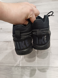 Nike poolsaapad poisile suurus 39 (4 foto / 5)