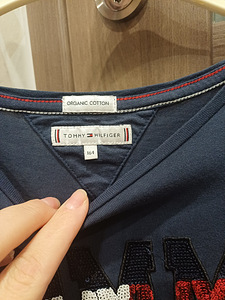 Tommy hilfiger pusa poisile 164 (3 foto / 6)