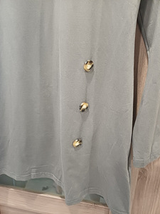 Uus pluus naistele L-xl (2 foto / 5)