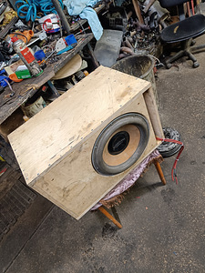 Сабвуфер Ground Zero 1200 Вт RMS с усилителем Pioneer 800 Вт (1 фото из 2)